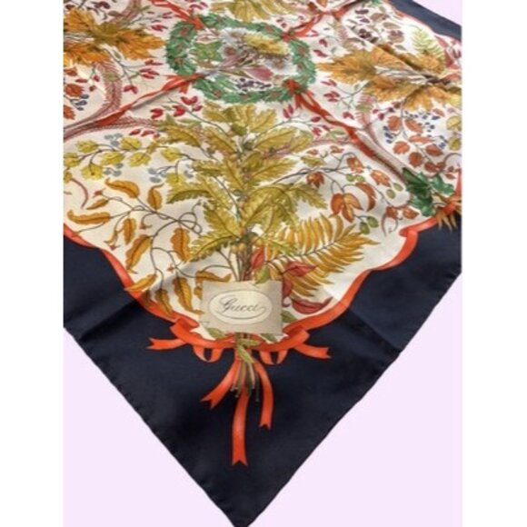 Gucci Scarf Acorn Fall Bouquet Floral Sun Flower Wreath Berries Silky Oversized - Picture 2 of 4